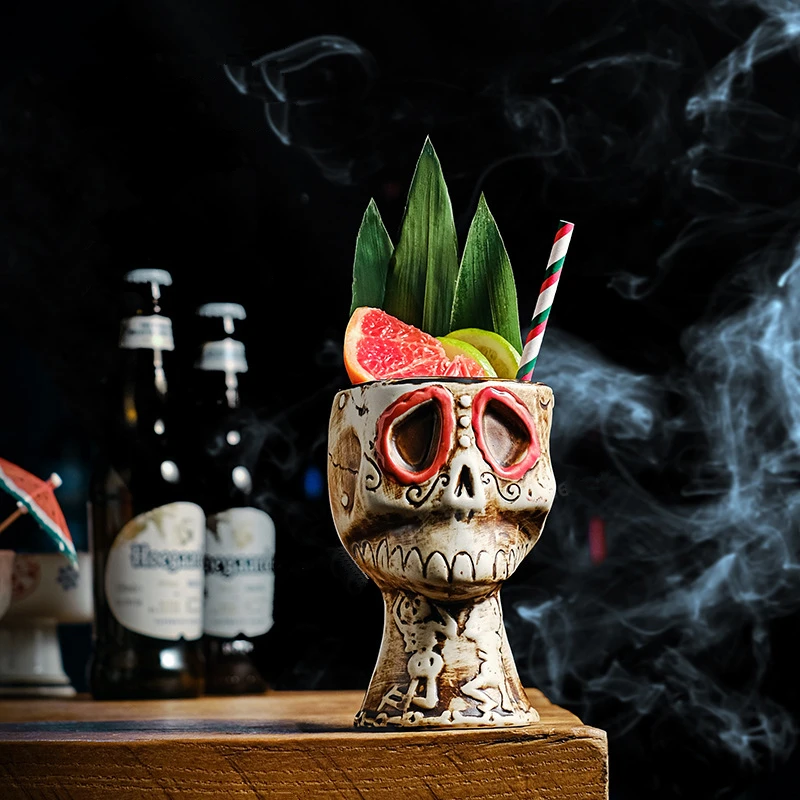 Kubek ceramiczny z czaszką na  – Wine Mix With Beer recenzja i cena