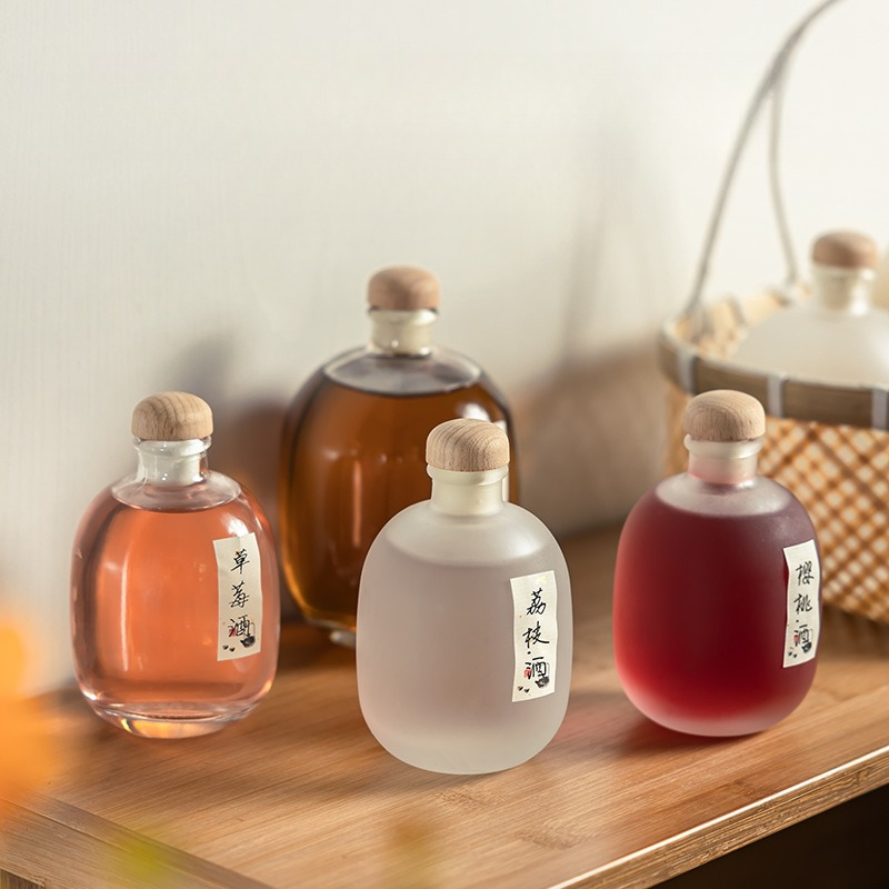 Pusta szklana butelka z zakręt – Wine Beer And Mead recenzja i cena